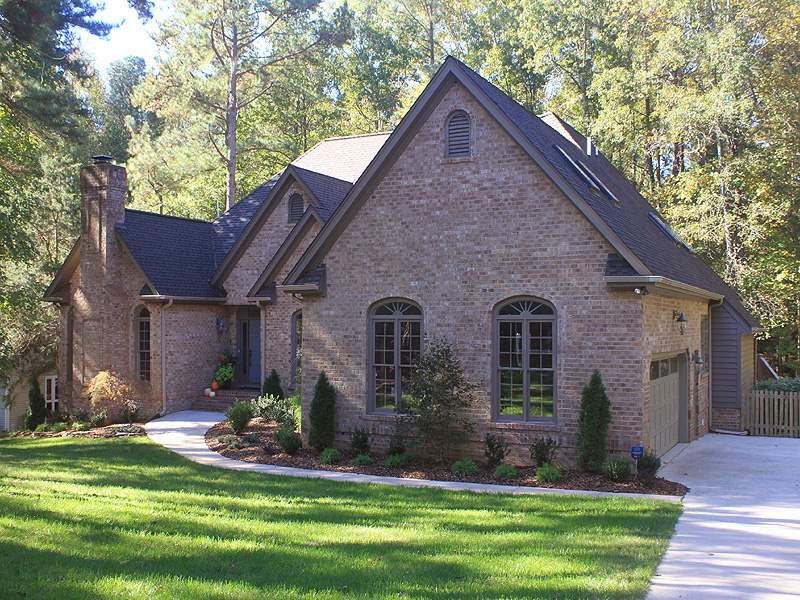 10313 Grafton Rd, Raleigh, NC 27615