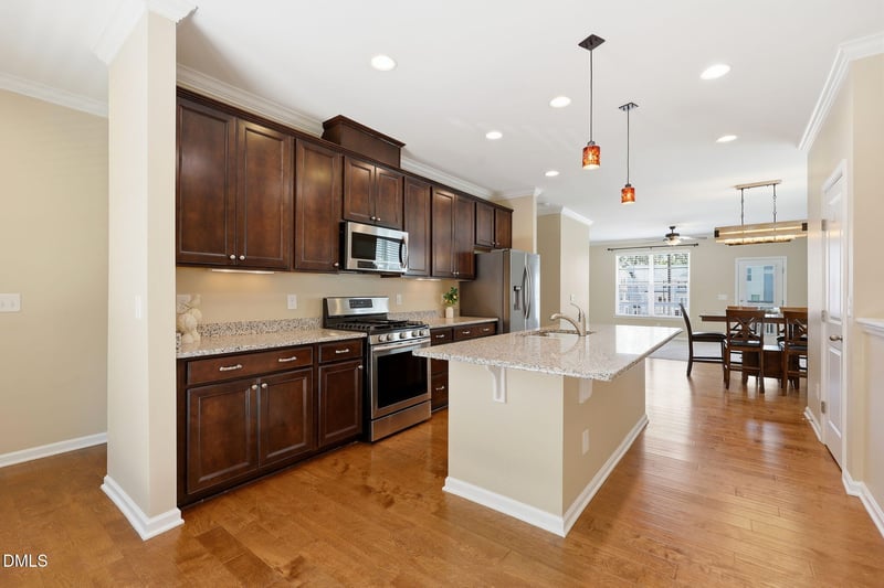 1032 Diamond Dove Ln, Apex, NC 27502