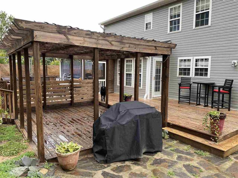 1032 Drew Dr, Garner, NC 27529