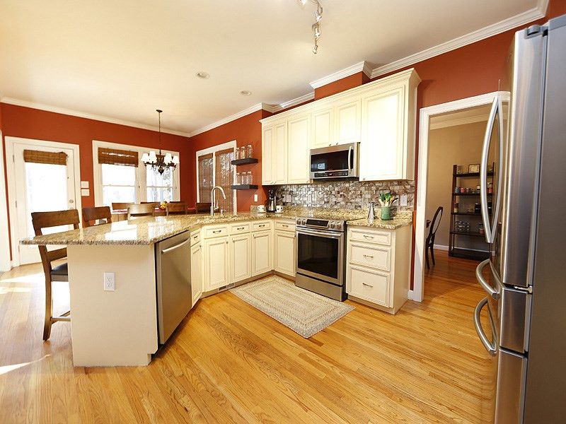 1032 Kingsway Dr, Apex, NC 27502