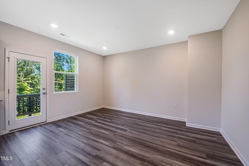 1032 Shoreside Dr, Durham, NC 27713