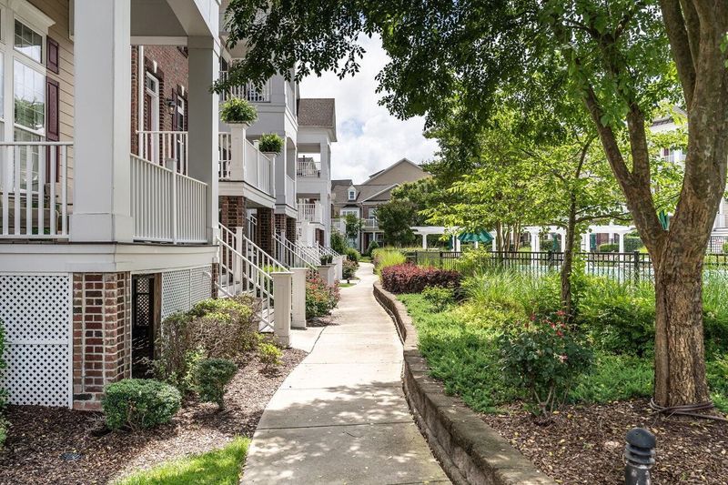 10321 Sablewood Dr #112, Raleigh, NC 27617