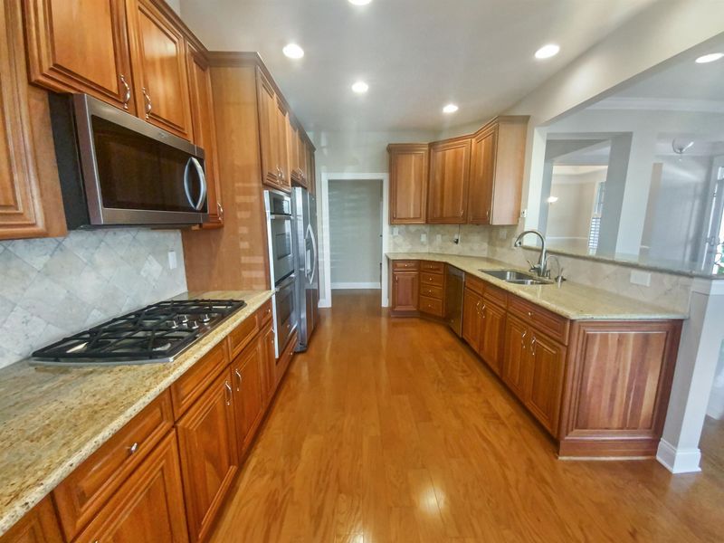 10321 Sablewood Dr #114, Raleigh, NC 27617