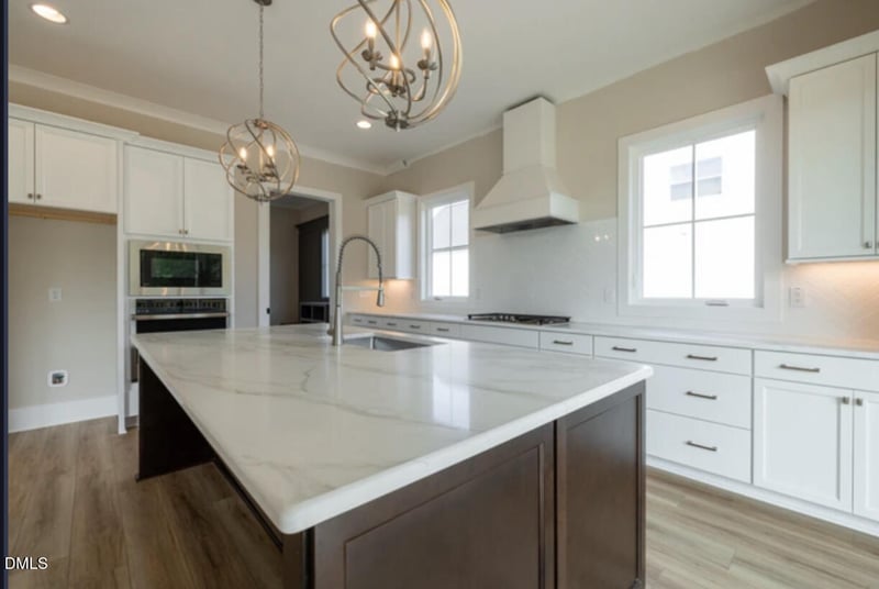1033 Azalea Garden Cir, Raleigh, NC 27603