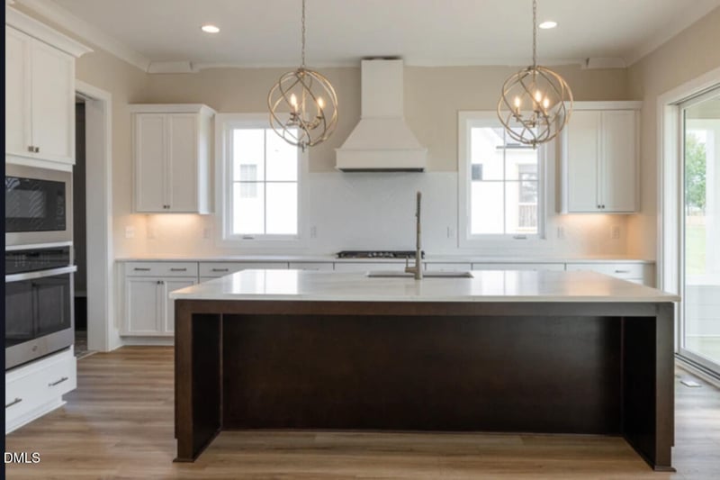 1033 Azalea Garden Cir, Raleigh, NC 27603