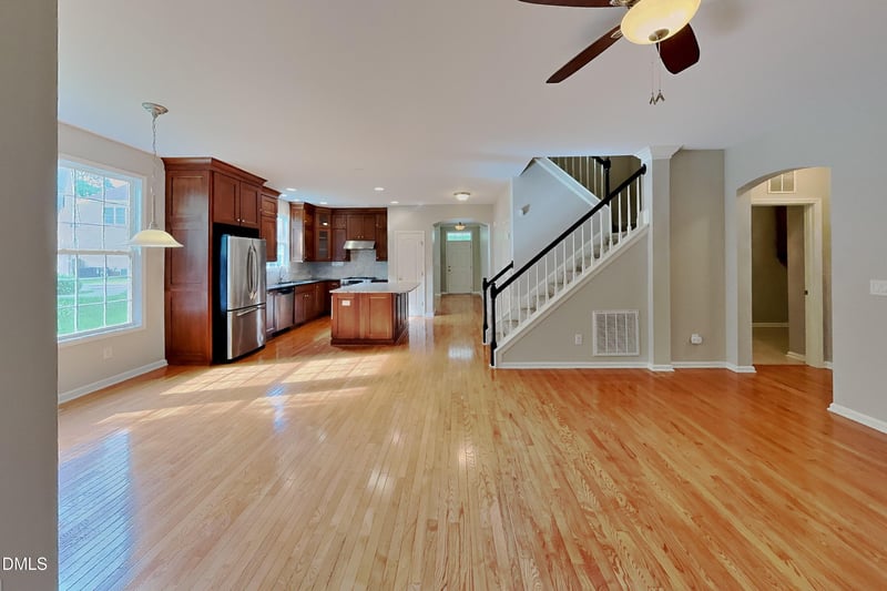 1033 Crystalwater Dr, Fuquay Varina, NC 27526