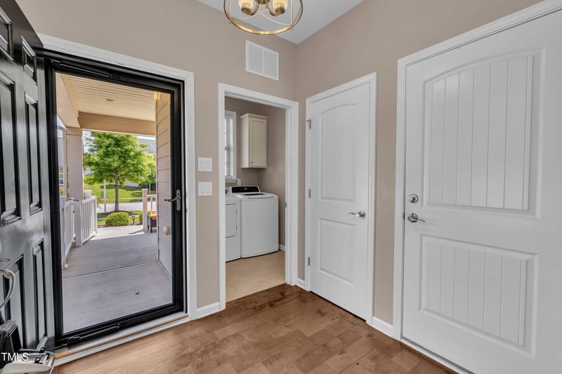1033 Cuthbert Ln, Durham, NC 27703
