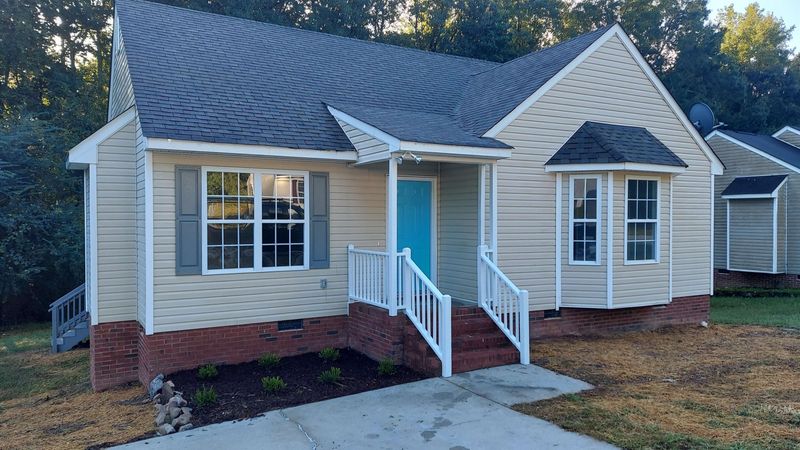 1033 Laurel Leaf Rd, Zebulon, NC 27597