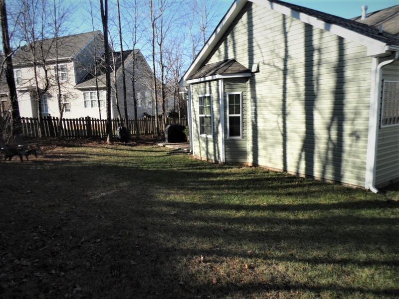 1033 Longleaf Pine Pl, Mebane, NC 27302