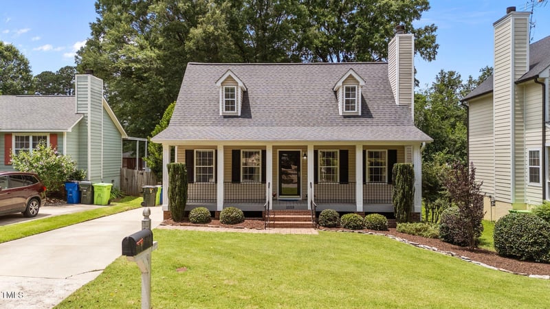 1033 Mills St, Raleigh, NC 27608