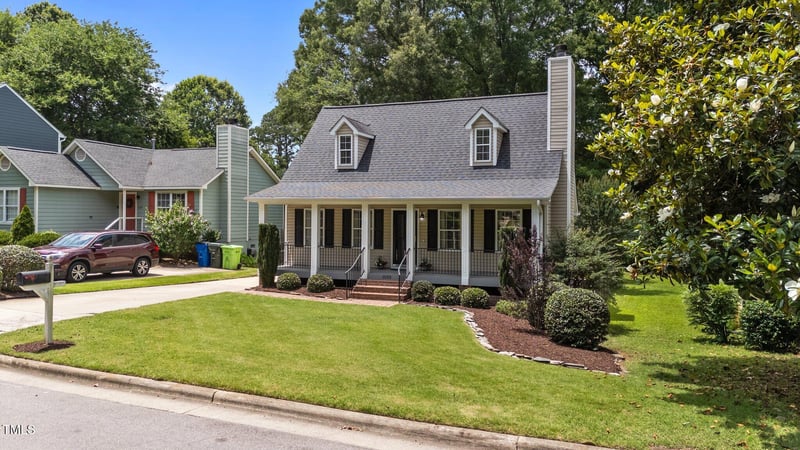 1033 Mills St, Raleigh, NC 27608