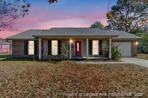 1033 Oakstone Dr, Fayetteville, NC 28314