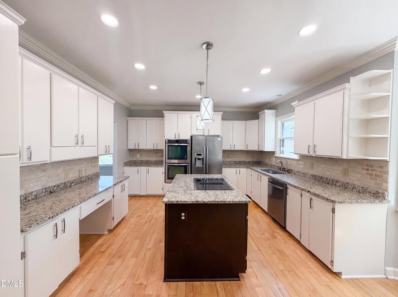 1033 Panther Hill Ln, Raleigh, NC 27603