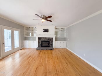 1033 Panther Hill Ln, Raleigh, NC 27603