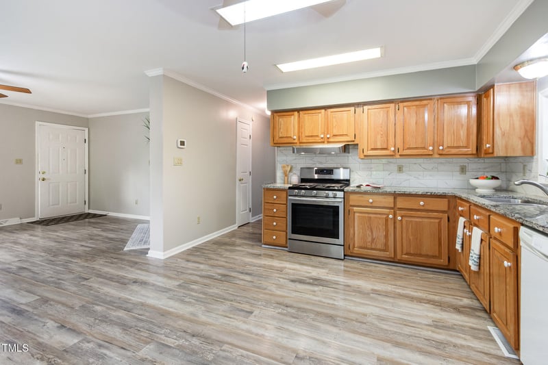 1033 Sagamore Dr, Louisburg, NC 27549