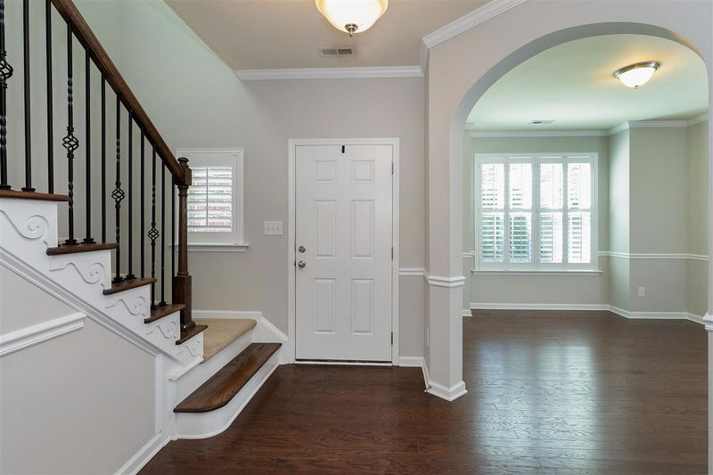 1033 Valleystone Dr, Cary, NC 27519