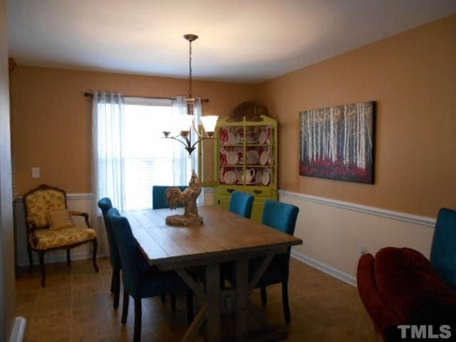 1033 S Willhaven Dr, Fuquay Varina, NC 27526