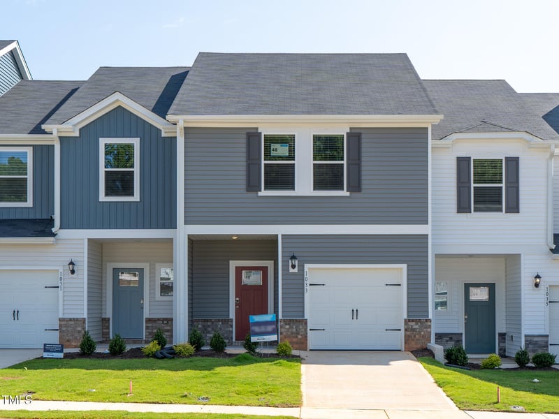 1033 Winding Spring Dr, Mebane, NC 27302