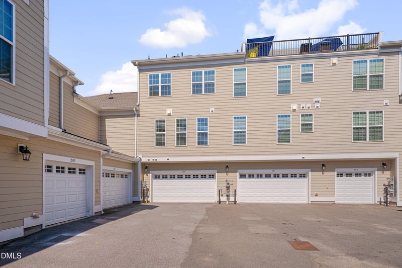 10330 Sablewood Dr #104, Raleigh, NC 27617