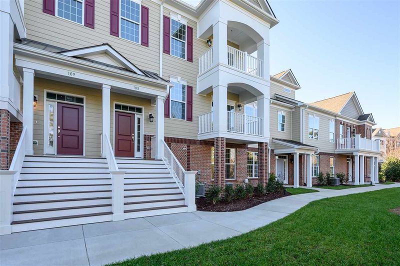 10330 Sablewood Dr #108, Raleigh, NC 27617