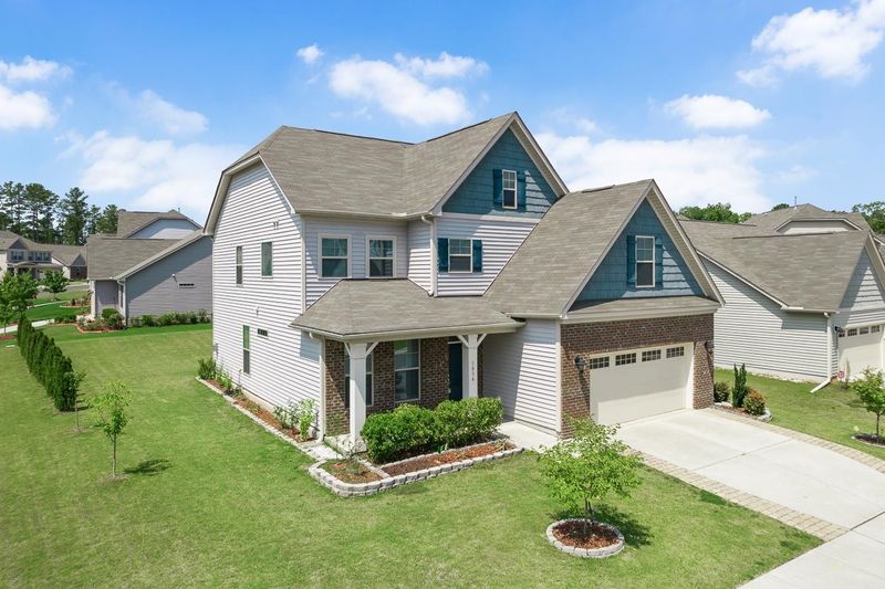 1034 Big Spring Cir, Durham, NC 27703