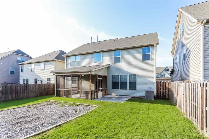 1034 Laredo Ln, Durham, NC 27703