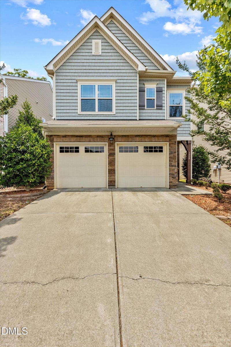 1034 Spacious Skies Ln, Durham, NC 27703