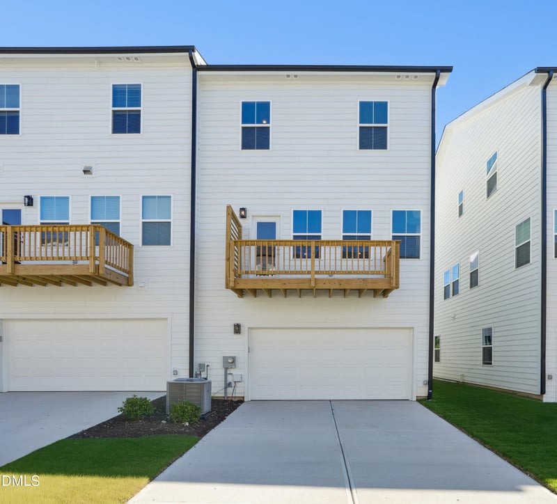 1034 Zelkova Ln, Chapel Hill, NC 27517