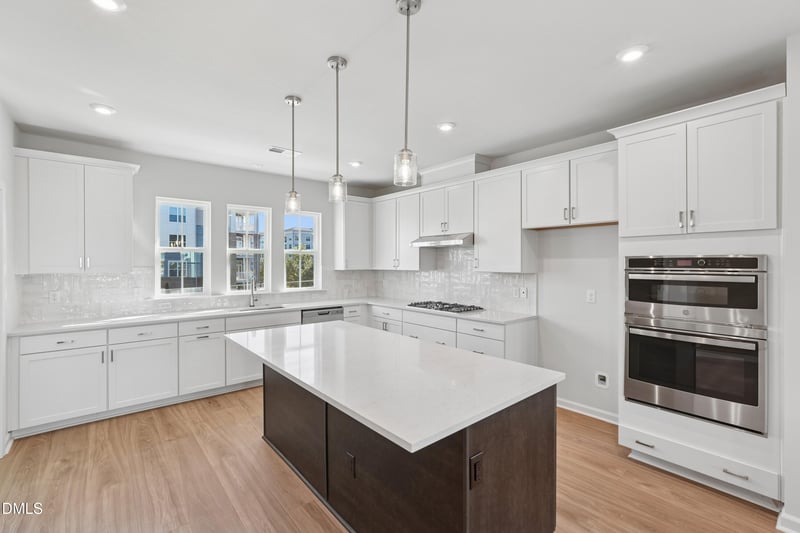 1034 Zelkova Ln, Chapel Hill, NC 27517