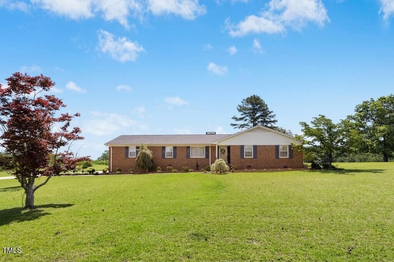 1035 Aquilla Rd, Benson, NC 27504