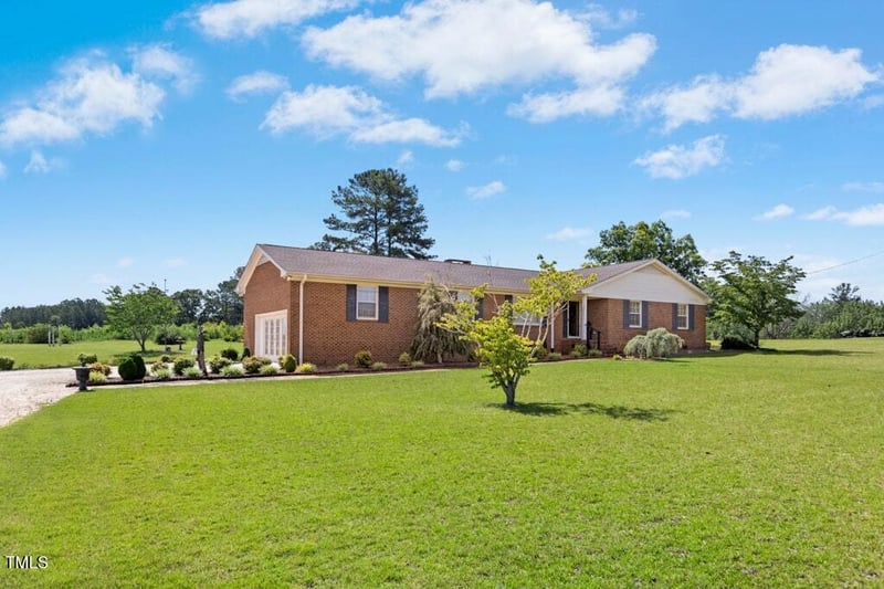 1035 Aquilla Rd, Benson, NC 27524