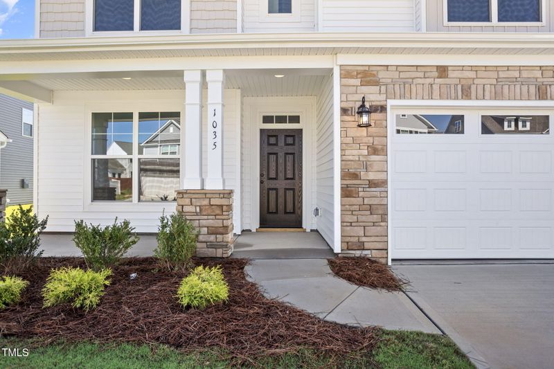 1035 Gibson House Dr, Burlington, NC 27215