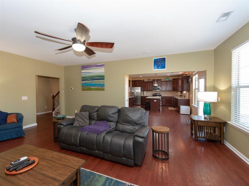 1035 Laredo Ln, Durham, NC 27703