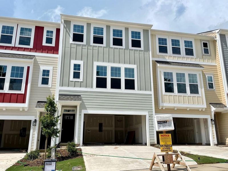 1035 Manorhaven Dr #9, Durham, NC 27703