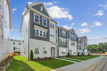 1035 Zelkova Ln, Chapel Hill, NC 27517