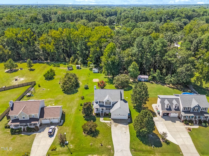 1036 Blue River Farm Dr, Raleigh, NC 27603