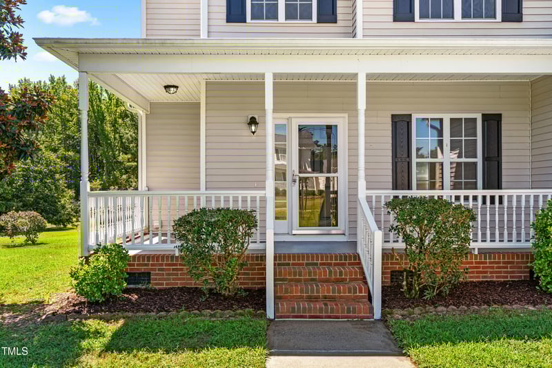 1036 Blue River Farm Dr, Raleigh, NC 27603