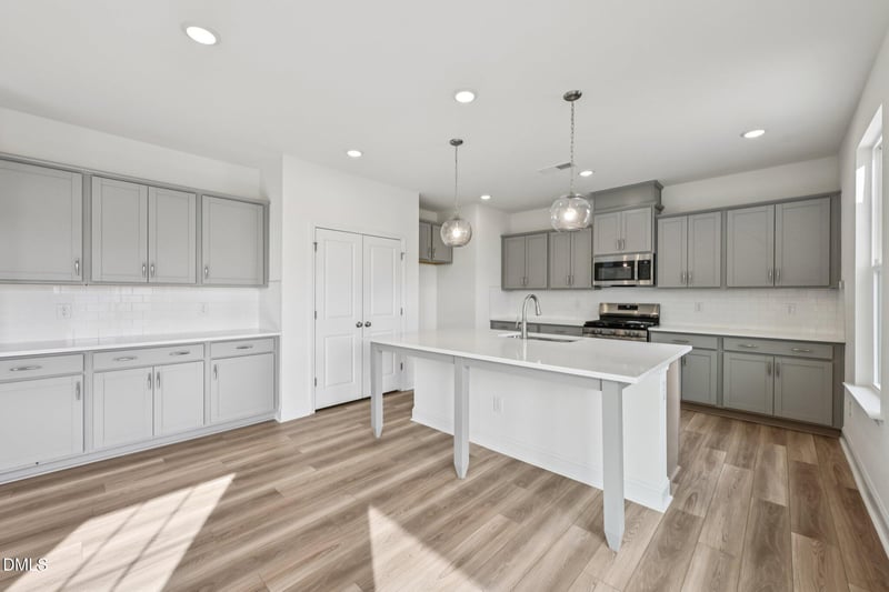 1036 Bolton Pointe Dr, Zebulon, NC 27597