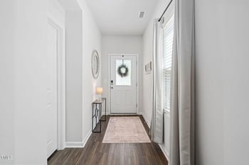 1036 Fieldhaven Dr, Fuquay Varina, NC 27526
