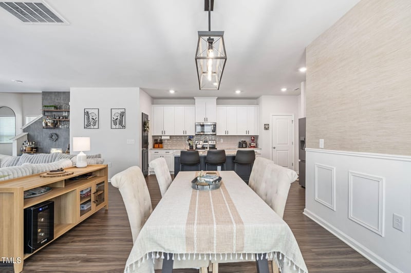 1036 Fieldhaven Dr, Fuquay Varina, NC 27526