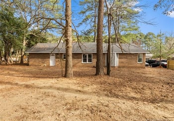 1036 Leslie Dr, Fayetteville, NC 28314