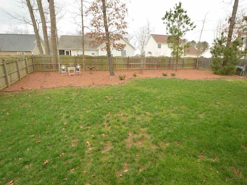 1036 S Willhaven Dr, Fuquay Varina, NC 27526