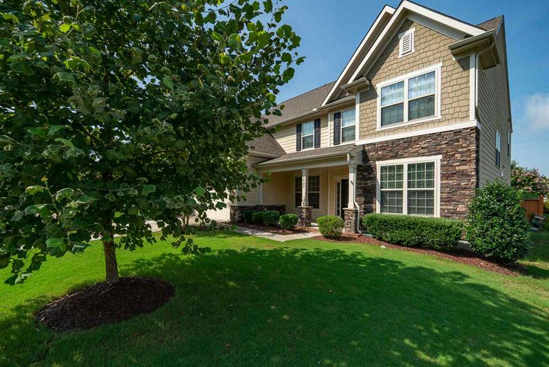 1037 Cozy Oak Ave, Cary, NC 27519