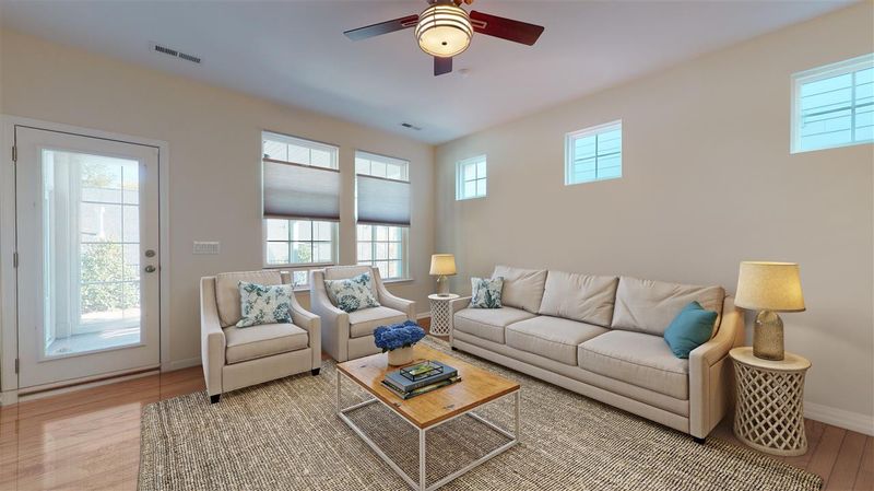1037 Cuthbert Ln, Durham, NC 27703