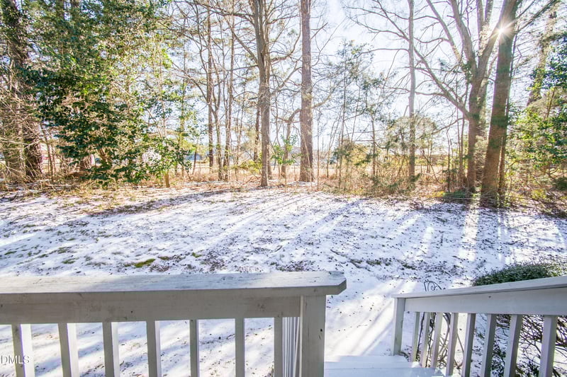 1037 Hempstede Dr, Zebulon, NC 27597