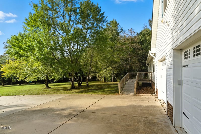 1037 Olive Dr, Garner, NC 27529