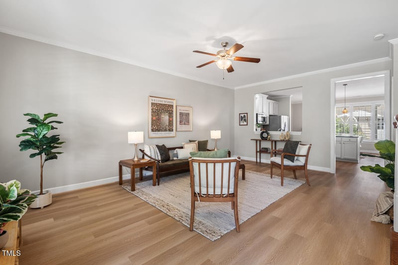 1037 Philpott Dr, Chapel Hill, NC 27517