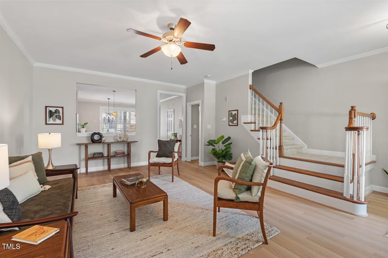 1037 Philpott Dr, Chapel Hill, NC 27517