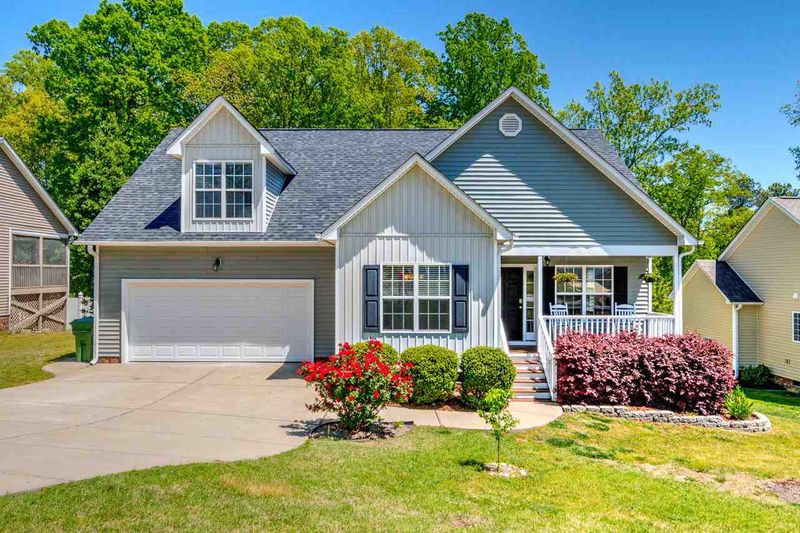 1037 S Willhaven Dr, Fuquay Varina, NC 27526