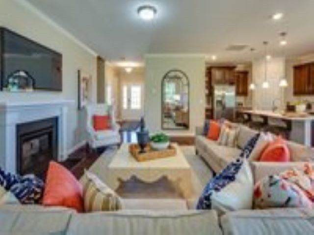 1038 Chamblee Ct, Durham, NC 27703